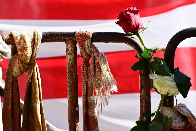 pireastime mnimosino thyra 7b