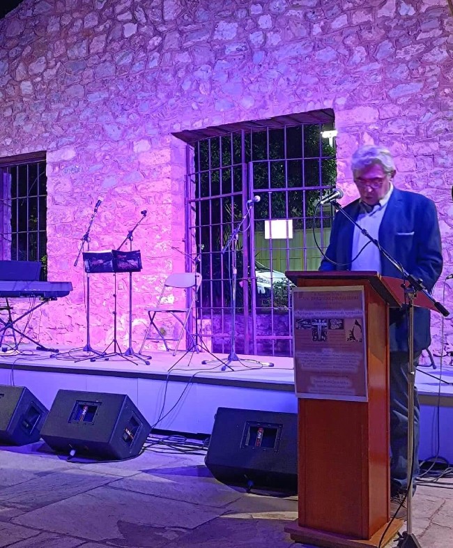 pireastime mploko kok makrynos