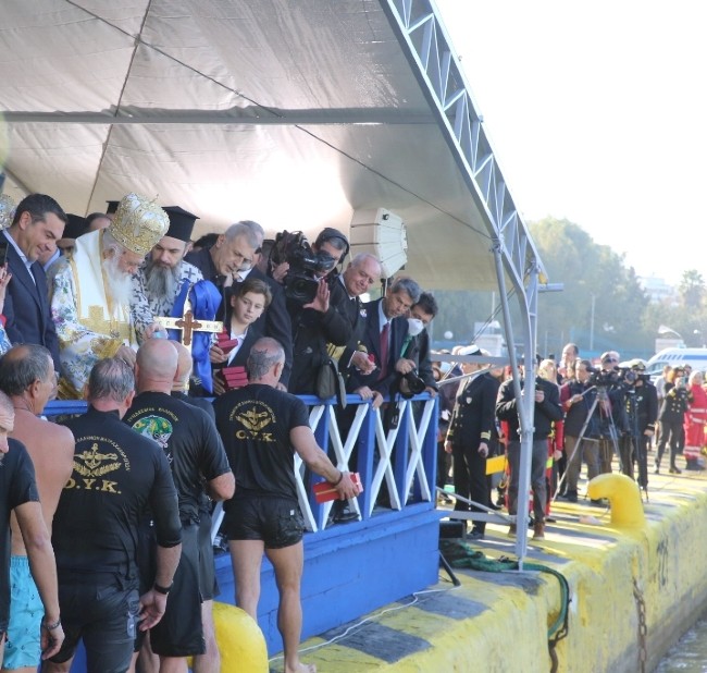 pireastime theofaneia peiraias1