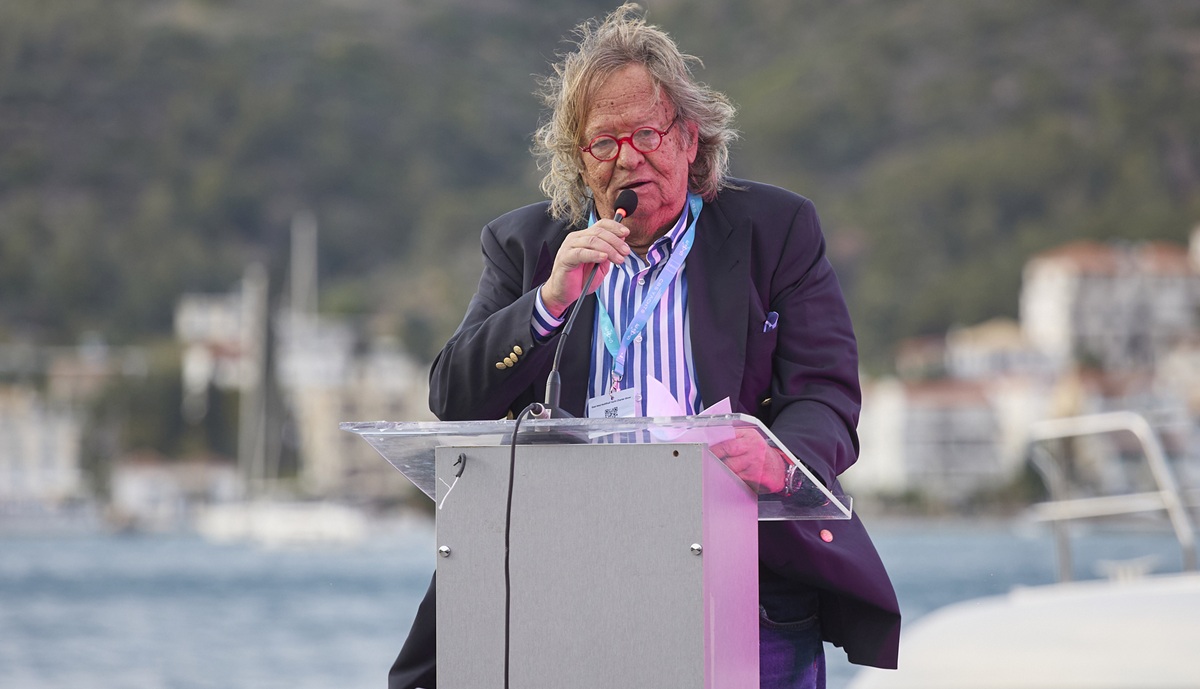 pireastime 21o emmys poros steliatos