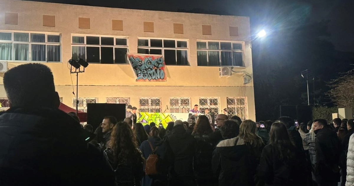 pireastime 3o gel keratsini tempi