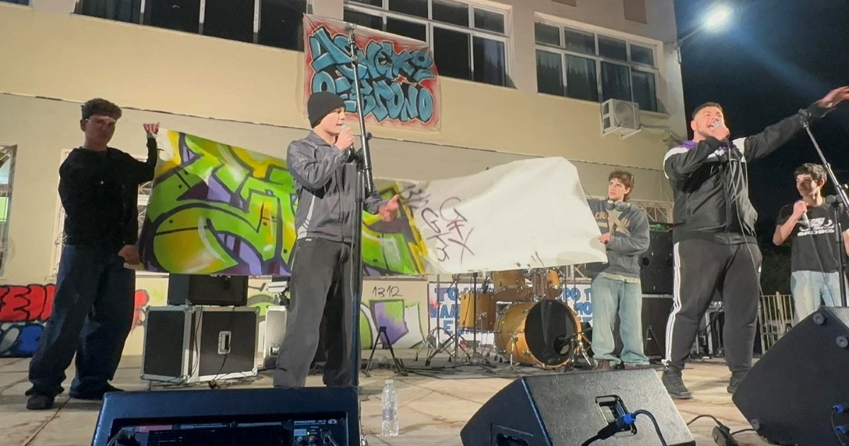 pireastime 3o gel keratsini tempi3