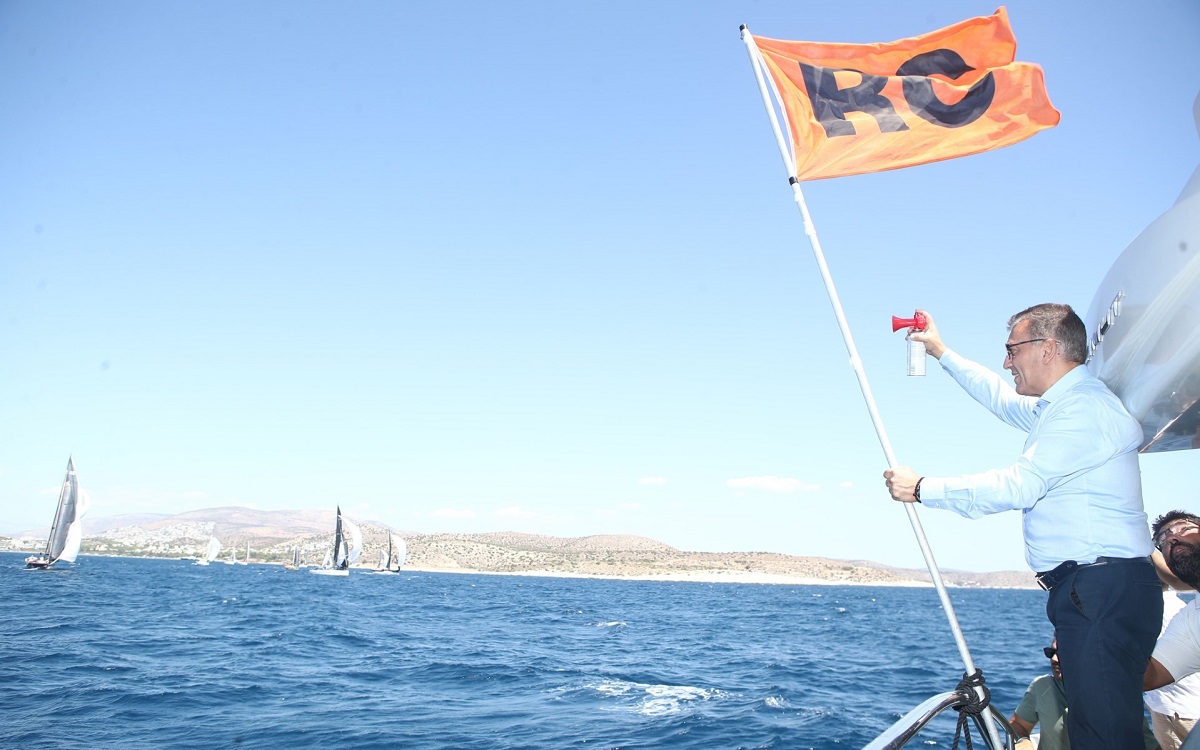 pireastime istioploikos agwnas androu1