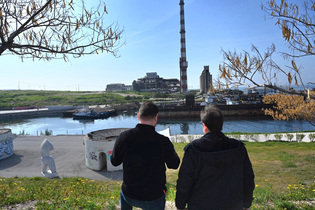 pireastime liasmata xardalias vrettakos2