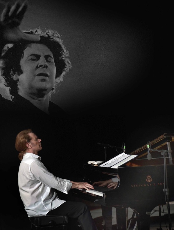 pireastime mikis korkolis dimotiko th1