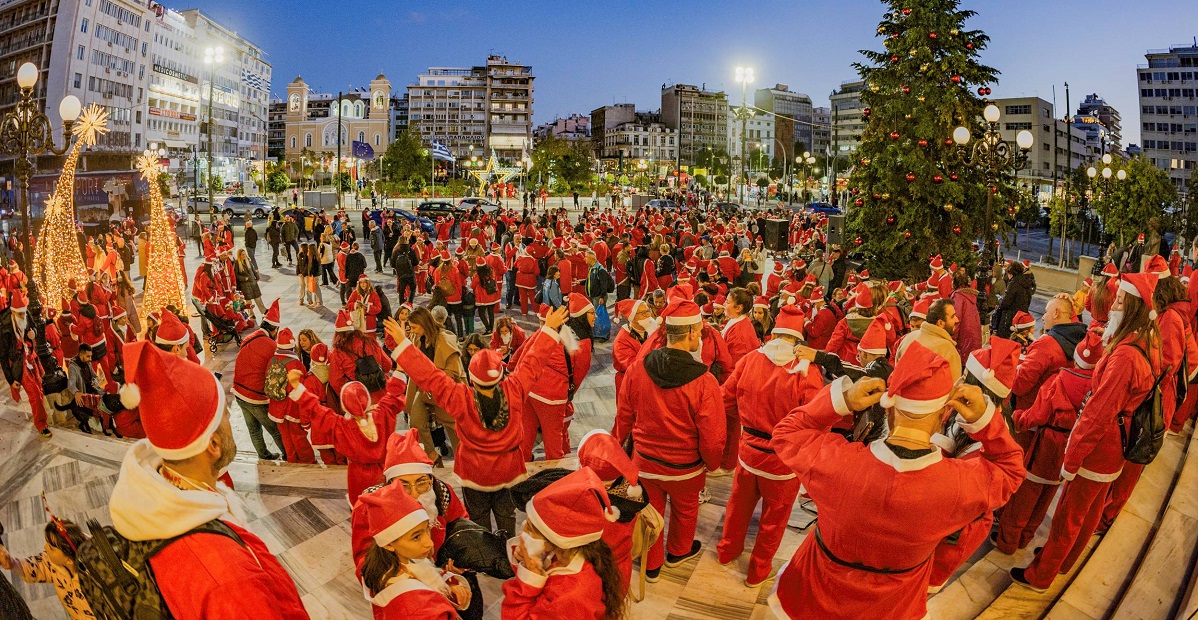 pireastime santa night peiraias3