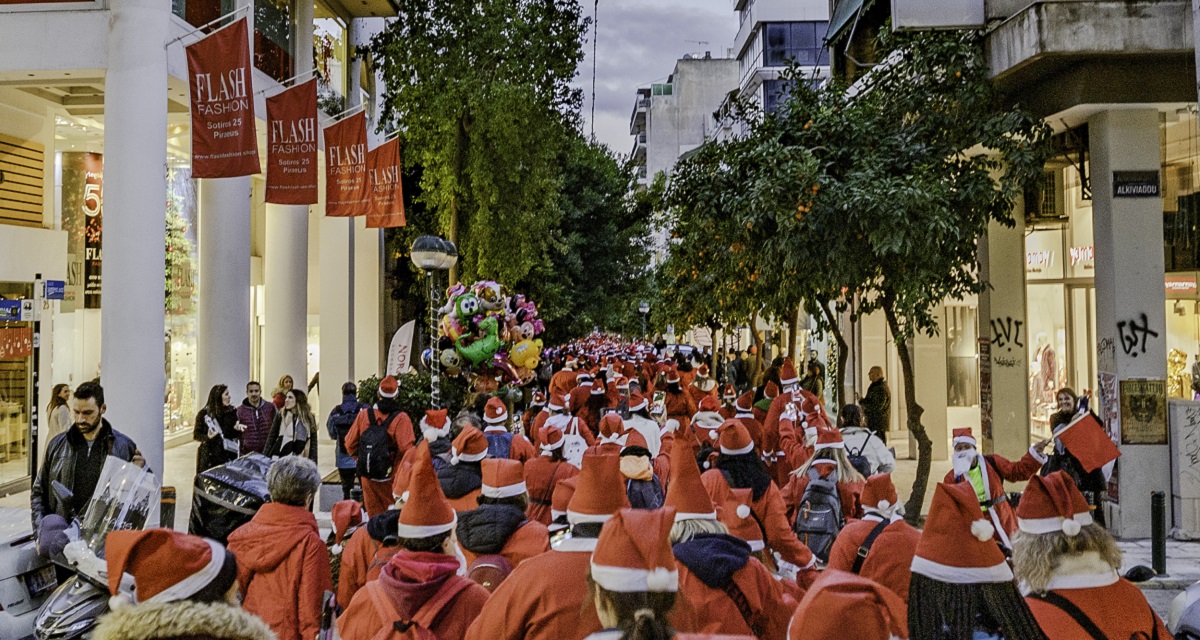 pireastime santa night peiraias4