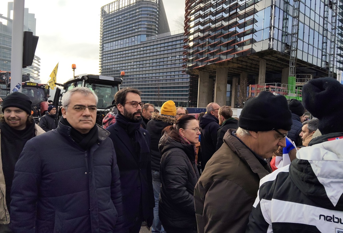 pireastime strasvourgo agrotes3