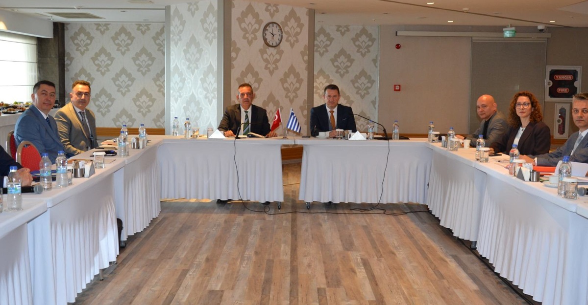 pireastime toyrki elliniki aktofylaki1