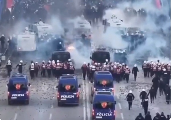 pireastime tirana1